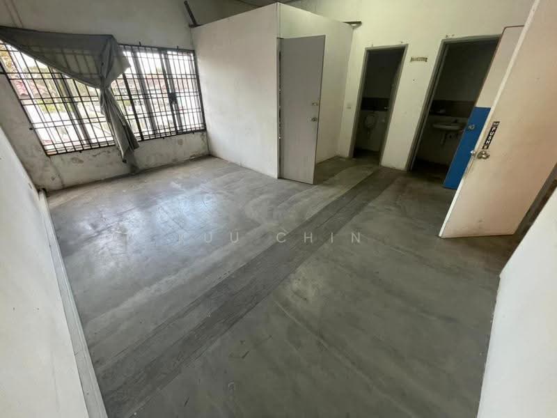 Shop / Office for Sale in Taman Putri Kulai (Kulai) - Kuu Chin - Interior - PropertyGuru.com.my