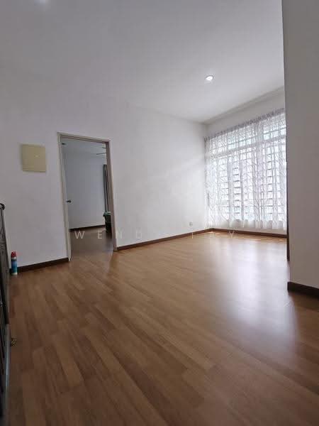 Cluster House for Sale in Taman Kempas Indah (Tebrau) - Wendy Tay - Living Room - PropertyGuru.com.my