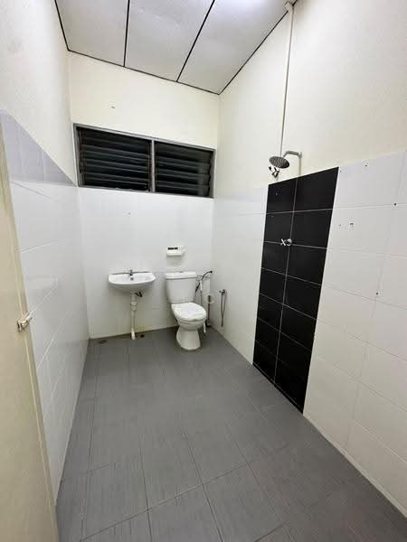 Rumah Teres 2-Tingkat untuk Dijual di Gelugor (Penang) - EC Zheng - Bathroom - PropertyGuru.com.my