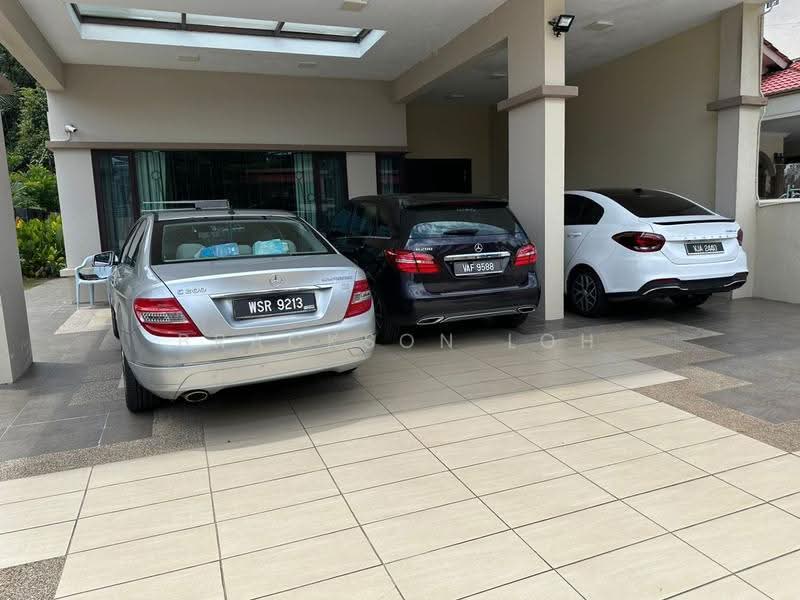 Rumah Berkembar untuk Dijual di Taman Melawati (Ulu Kelang) - Brackson Loh - Car Park - PropertyGuru.com.my