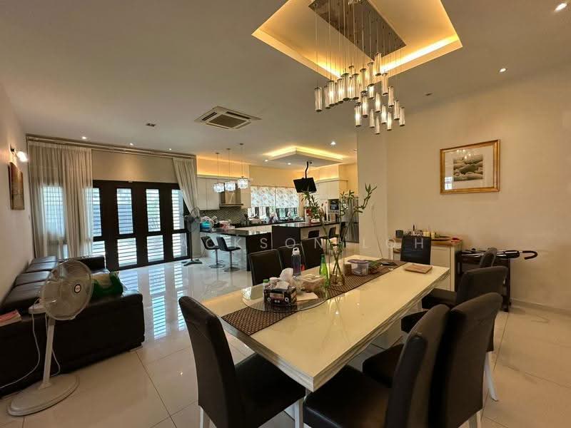 Rumah Berkembar untuk Dijual di Taman Melawati (Ulu Kelang) - Brackson Loh - Living Room - PropertyGuru.com.my