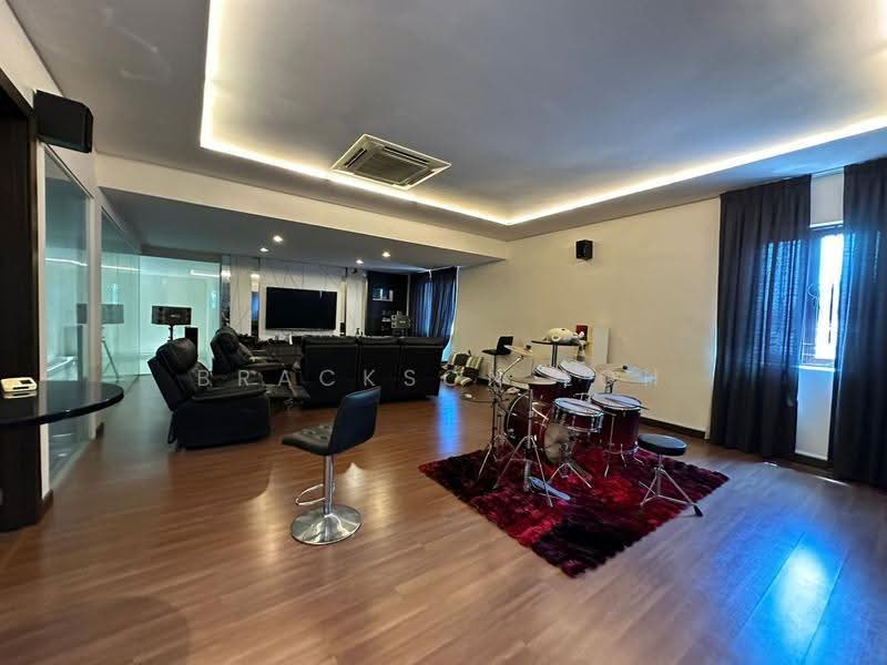 Rumah Berkembar untuk Dijual di Taman Melawati (Ulu Kelang) - Brackson Loh - Living Room - PropertyGuru.com.my