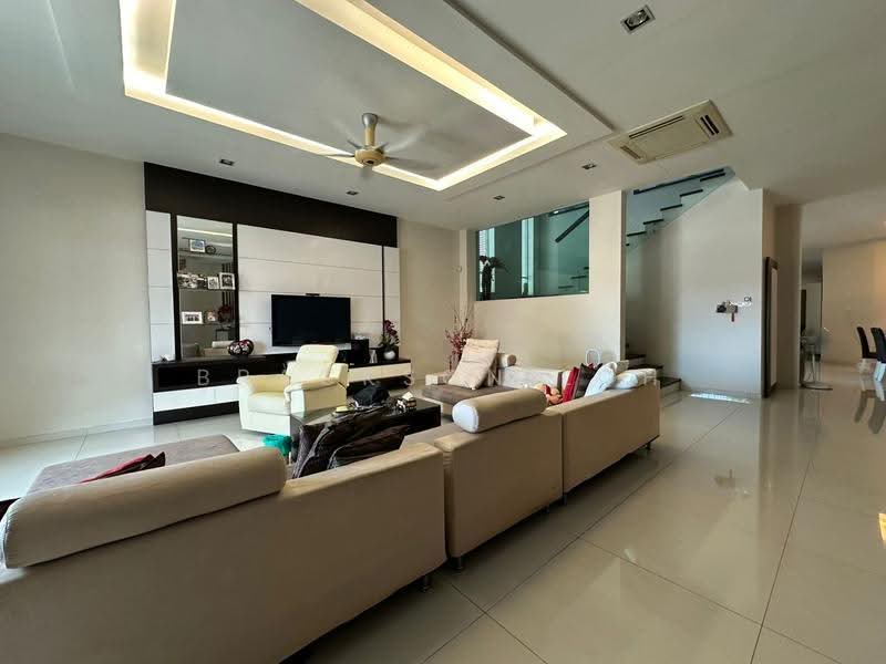 Rumah Berkembar untuk Dijual di Taman Melawati (Ulu Kelang) - Brackson Loh - Living Room - PropertyGuru.com.my