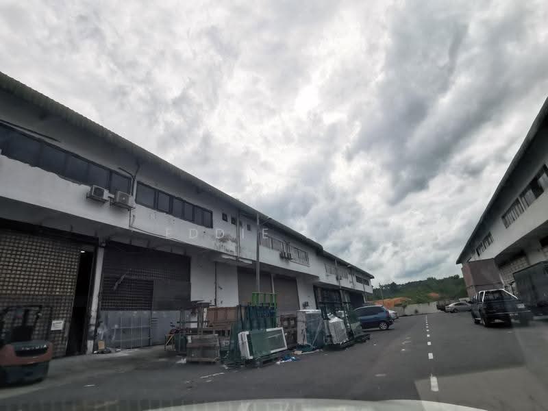Factory for Rent in Hulu Langat (Selangor) - Eddie Loh - Exterior - PropertyGuru.com.my