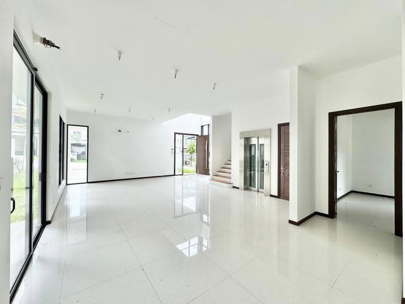 Rumah Berkembar untuk Dijual di Ampang (Selangor) - calvin Chin - Living Room - PropertyGuru.com.my