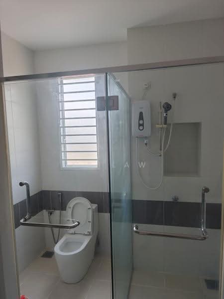 2-storey Terraced House for Rent in Semenyih (Selangor) - CK Law - Bathroom - PropertyGuru.com.my