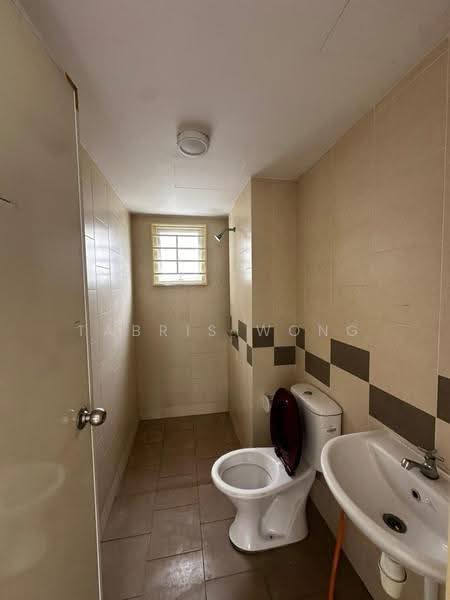 Apartment for Sale at Vista Bayu - Tabris Wong - Bathroom - PropertyGuru.com.my