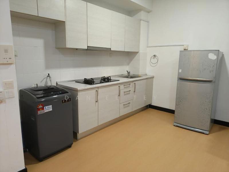 Kediaman Servis untuk Disewa di Greenfield Regency - Daniel Tey - Kitchen - PropertyGuru.com.my