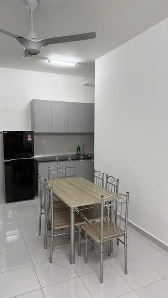 Kediaman Servis untuk Disewa di Residensi Emas - Kazen Liew - Kitchen - PropertyGuru.com.my