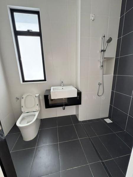 Cluster House for Sale in Eco Botanic (Iskandar Puteri (Nusajaya)) - Venice Tang - Bathroom - PropertyGuru.com.my