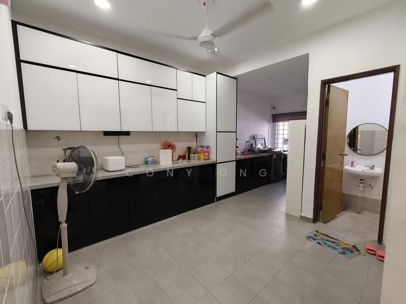 2-storey Terraced House for Sale in Kulai (Johor) - Cony Ong - Kitchen - PropertyGuru.com.my
