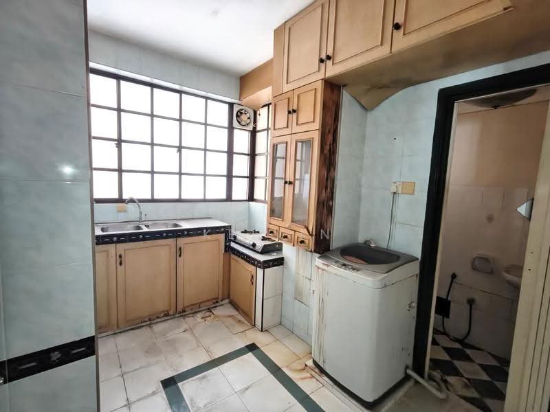 Kondominium untuk Dijual di Vista Komanwel A - Kelvin Ng - Kitchen - PropertyGuru.com.my