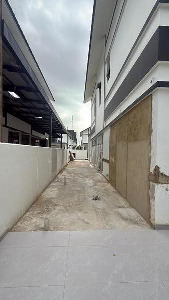 Semi-Detached House for Sale in Taman Ekoflora (Johor Bahru) - Li Lian Chew - PropertyGuru.com.my