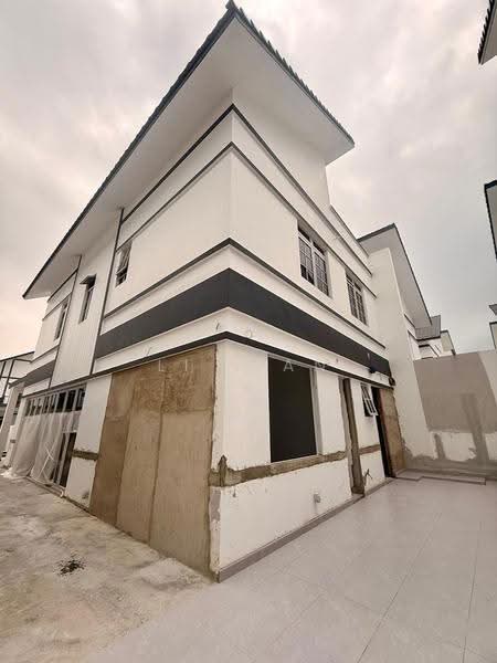 Semi-Detached House for Sale in Taman Ekoflora (Johor Bahru) - Li Lian Chew - PropertyGuru.com.my