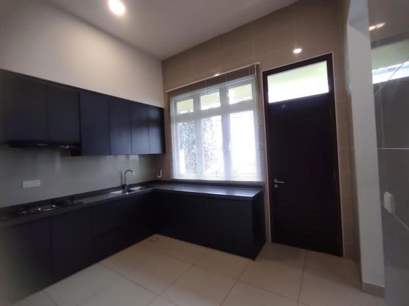Bungalow House for Sale in Ampang (Selangor) - James Tan - Kitchen - PropertyGuru.com.my