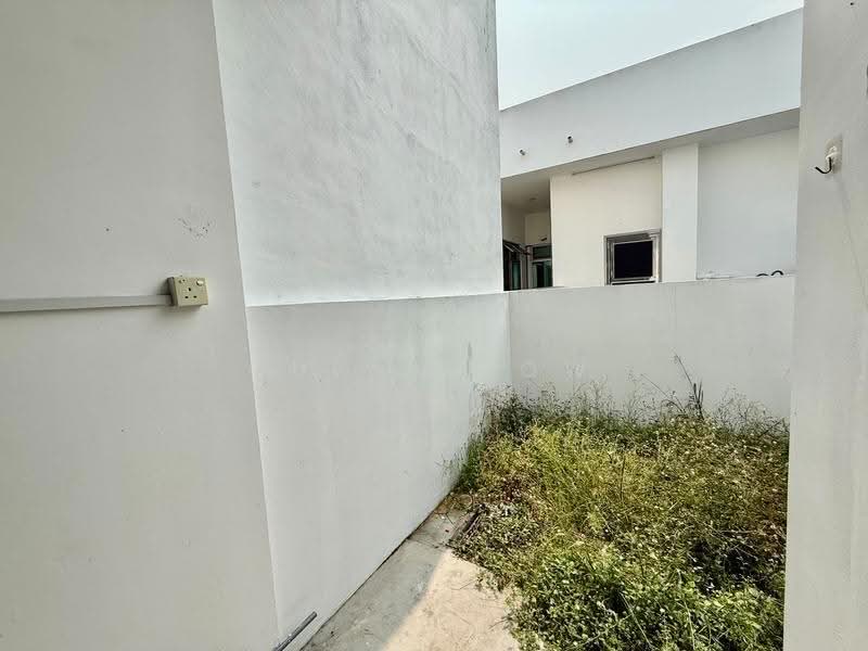 Rumah Kluster untuk Dijual di Iskandar Puteri (Nusajaya) (Johor) - Suenn Low - Exterior - PropertyGuru.com.my