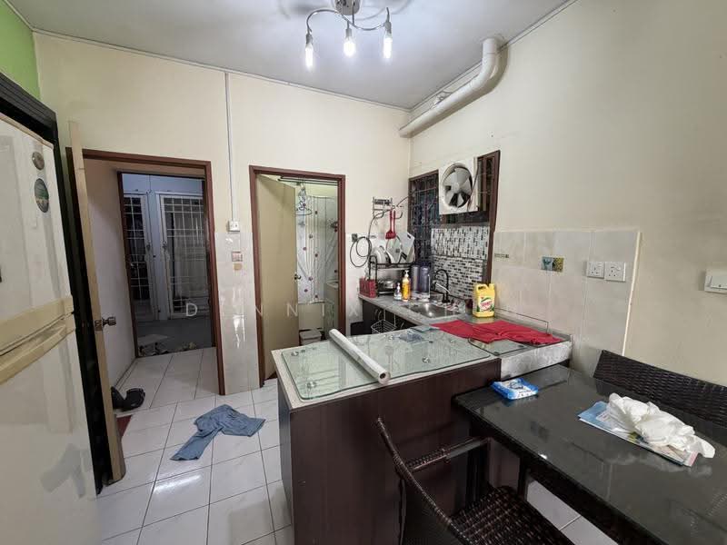Apartment for Rent at Vista Impiana - Dennix Chin - Kitchen - PropertyGuru.com.my