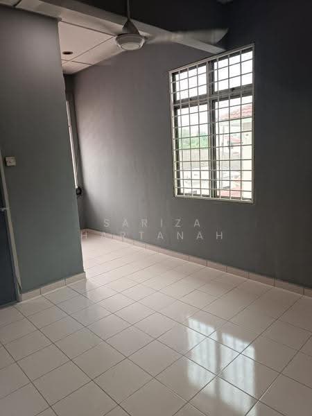 Rumah Teres 2-Tingkat untuk Dijual di Taman Semenyih Mewah (Semenyih) - Sariza Hartanah - Interior - PropertyGuru.com.my