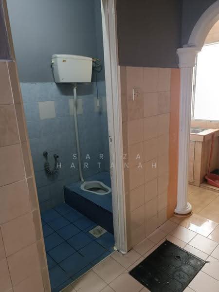 Rumah Teres 2-Tingkat untuk Dijual di Taman Semenyih Mewah (Semenyih) - Sariza Hartanah - Bathroom - PropertyGuru.com.my