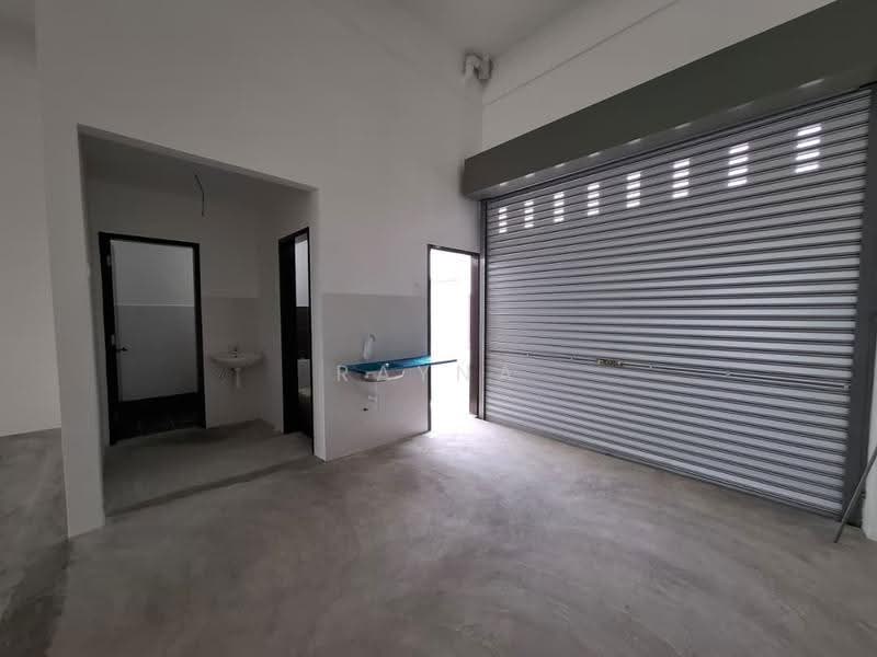Shop / Office untuk Disewa di Kota Masai (Pasir Gudang) - Rayna Pang - Interior - PropertyGuru.com.my