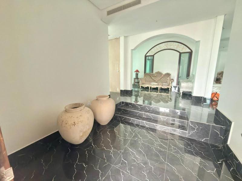 Bungalow House for Sale in Bukit Jelutong (Shah Alam) - Adzura Zamedin - Living Room - PropertyGuru.com.my