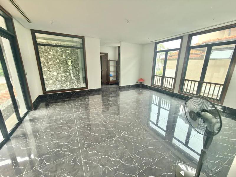Bungalow House for Sale in Bukit Jelutong (Shah Alam) - Adzura Zamedin - Living Room - PropertyGuru.com.my