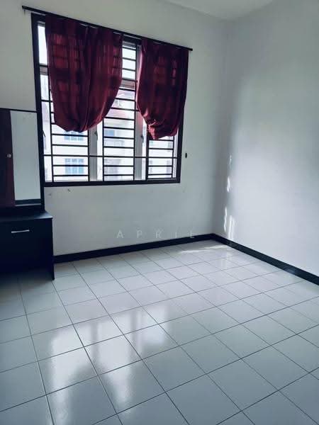 Townhouse for Rent in Johor Bahru (Johor) - April Chin - Interior - PropertyGuru.com.my