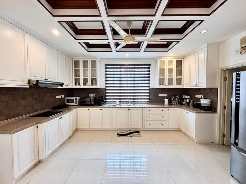 Bungalow House untuk Dijual di Minden Heights (Gelugor) - Ping Koay - Kitchen - PropertyGuru.com.my
