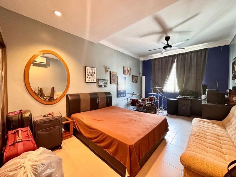 Bungalow House untuk Dijual di Minden Heights (Gelugor) - Ping Koay - Bedroom - PropertyGuru.com.my