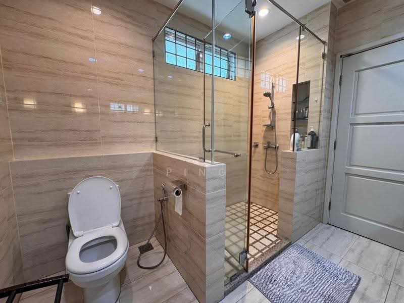 Bungalow House untuk Dijual di Minden Heights (Gelugor) - Ping Koay - Bathroom - PropertyGuru.com.my