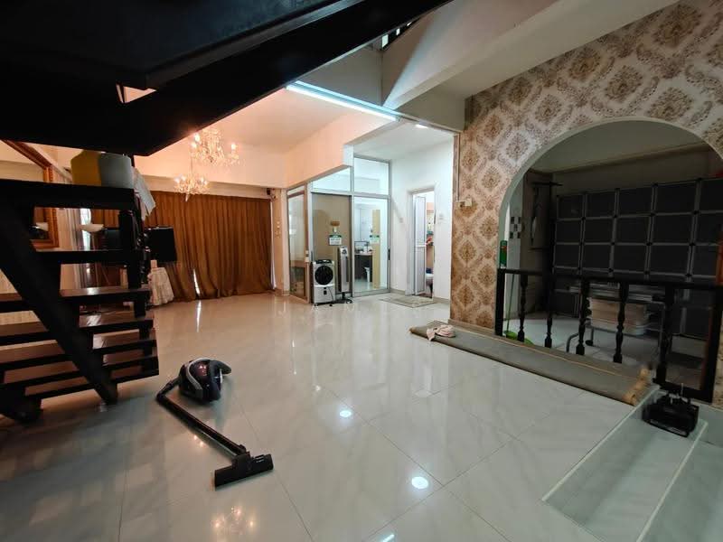 Rumah Teres 2-Tingkat untuk Dijual di Taman Melawati (Ulu Kelang) - James Tan - Living Room - PropertyGuru.com.my