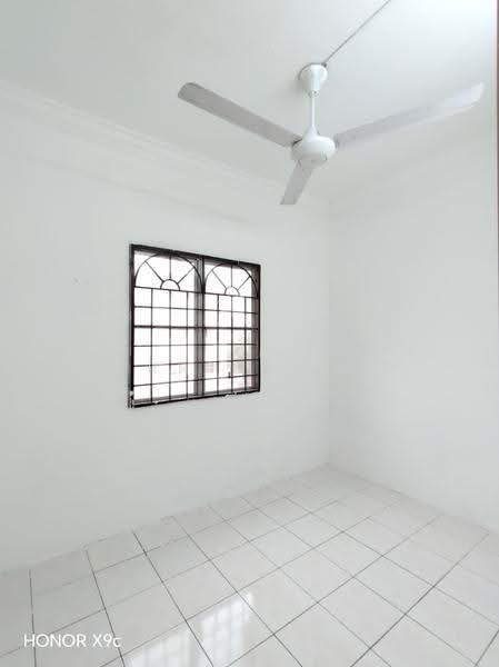Pangsapuri untuk Disewa di Pangsapuri Flora II - Derrick Ang - Interior - PropertyGuru.com.my