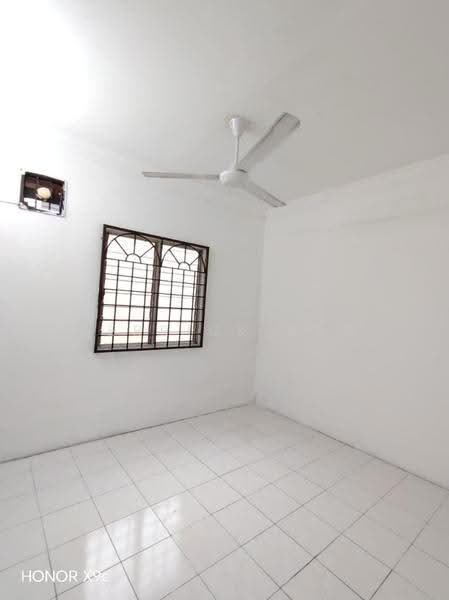 Pangsapuri untuk Disewa di Pangsapuri Flora II - Derrick Ang - Interior - PropertyGuru.com.my