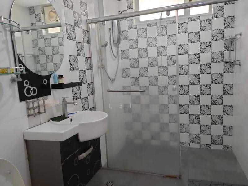 Kondominium untuk Disewa di D'Piazza - Lei Seow - Bathroom - PropertyGuru.com.my