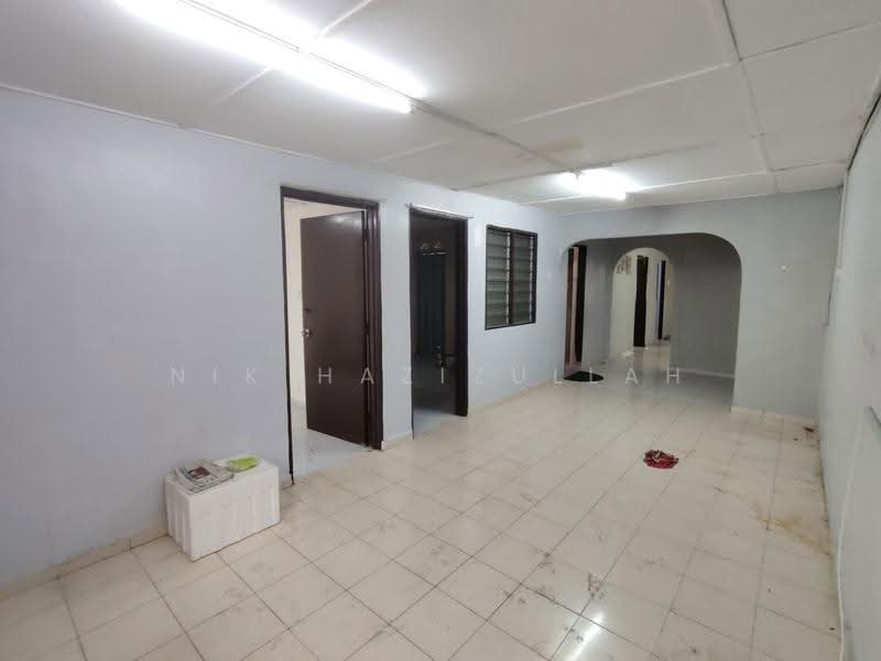 Rumah Teres 1-Tingkat untuk Dijual di Taman Subang Baru (Sungai Buloh) - Nik Hazizullah - PropertyGuru.com.my