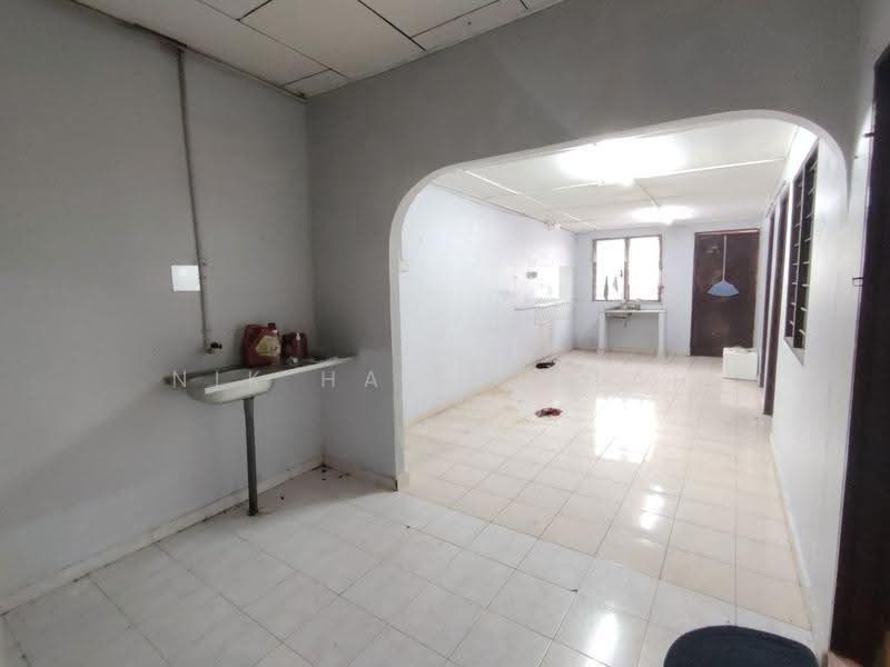 Rumah Teres 1-Tingkat untuk Dijual di Taman Subang Baru (Sungai Buloh) - Nik Hazizullah - PropertyGuru.com.my