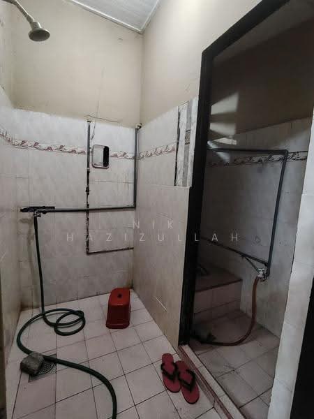 Rumah Teres 1-Tingkat untuk Dijual di Taman Subang Baru (Sungai Buloh) - Nik Hazizullah - PropertyGuru.com.my