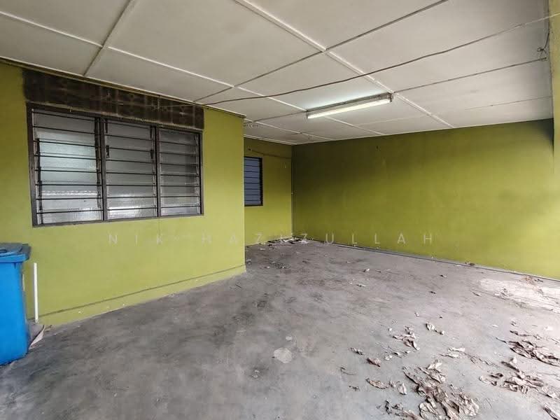 Rumah Teres 1-Tingkat untuk Dijual di Taman Subang Baru (Sungai Buloh) - Nik Hazizullah - PropertyGuru.com.my