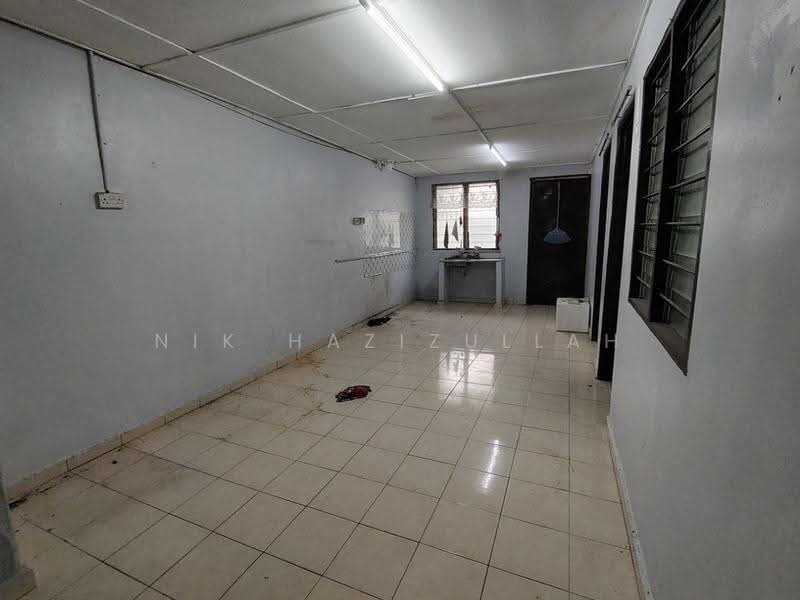 Rumah Teres 1-Tingkat untuk Dijual di Taman Subang Baru (Sungai Buloh) - Nik Hazizullah - PropertyGuru.com.my