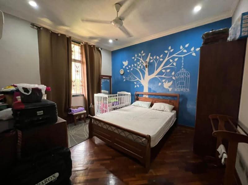 Bungalow House for Sale in Saujana Akasia (Sungai Buloh) - Adzura Zamedin - Bedroom - PropertyGuru.com.my