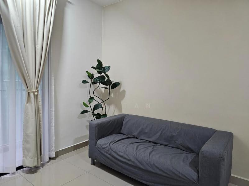 Kediaman Servis untuk Disewa di M Luna - BC TAN - Living Room - PropertyGuru.com.my