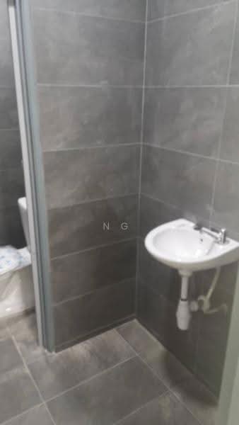 Shop / Office untuk Disewa di Taipan Business Centre (Subang Jaya) - Ng Hon Keong - Bathroom - PropertyGuru.com.my