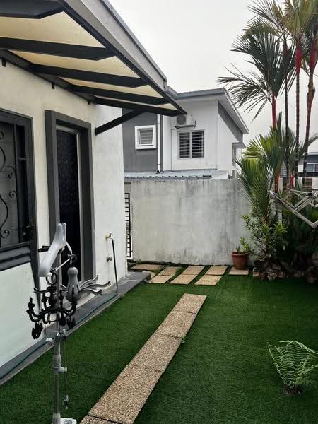 2-storey Terraced House for Sale in Seksyen U9 (Shah Alam) - Yeoh WY - Exterior - PropertyGuru.com.my