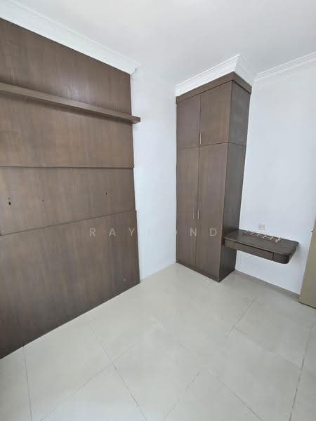 Kondominium untuk Dijual di East Lake Residence - Raymond Siew - Bedroom - PropertyGuru.com.my