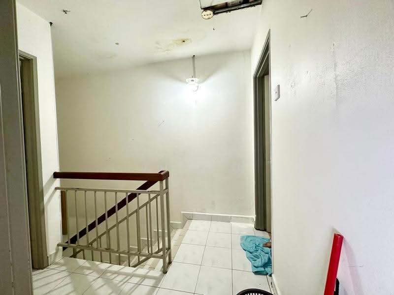 3-storey Terraced House for Sale in Taman Selayang Mulia (Selayang) - Thoriq Suparman - Interior - PropertyGuru.com.my
