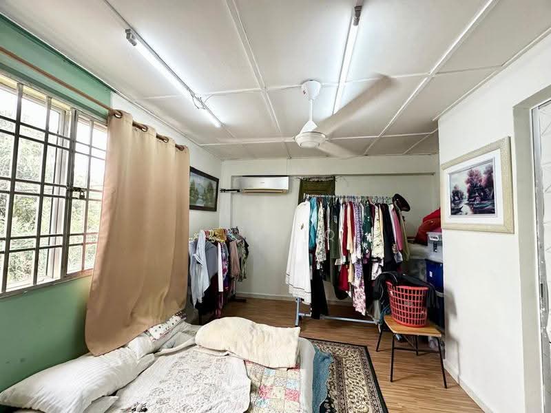 3-storey Terraced House for Sale in Taman Selayang Mulia (Selayang) - Thoriq Suparman - Bedroom - PropertyGuru.com.my