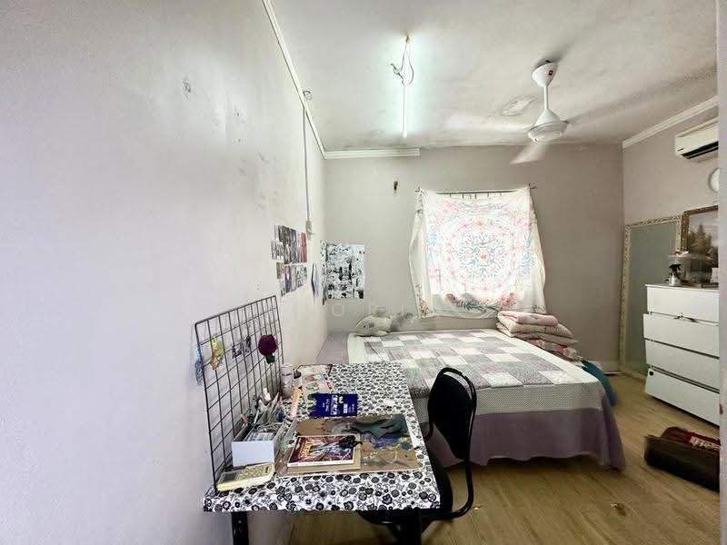 3-storey Terraced House for Sale in Taman Selayang Mulia (Selayang) - Thoriq Suparman - Bedroom - PropertyGuru.com.my