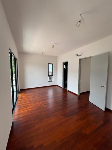 Rumah Berkembar untuk Dijual di Ampang (Selangor) - Eling Loo - Living Room - PropertyGuru.com.my
