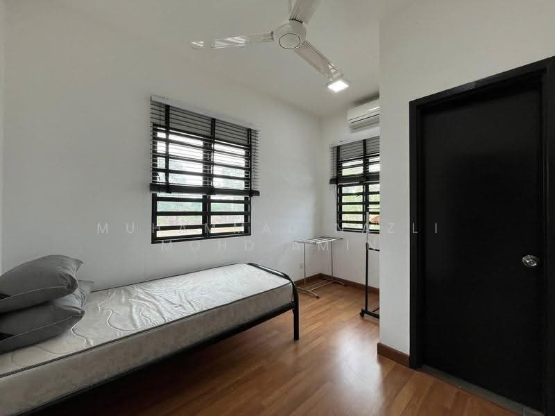 2-storey Terraced House for Rent in Sungai Merab (Dengkil) - Muhammad Nazli Mohd Amin - Bedroom - PropertyGuru.com.my