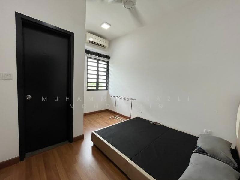 2-storey Terraced House for Rent in Sungai Merab (Dengkil) - Muhammad Nazli Mohd Amin - Bedroom - PropertyGuru.com.my